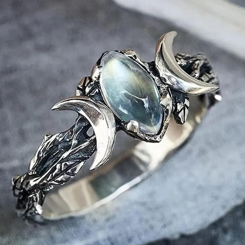 Vintage Natural Moonstone Ring Witchcraft Triple Moon Goddess Rings for Women Engagement Party Wedding Jewelry Anillos