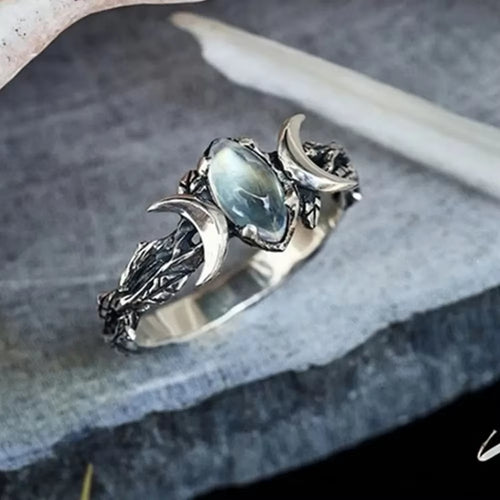 Vintage Natural Moonstone Ring Witchcraft Triple Moon Goddess Rings for Women Engagement Party Wedding Jewelry Anillos