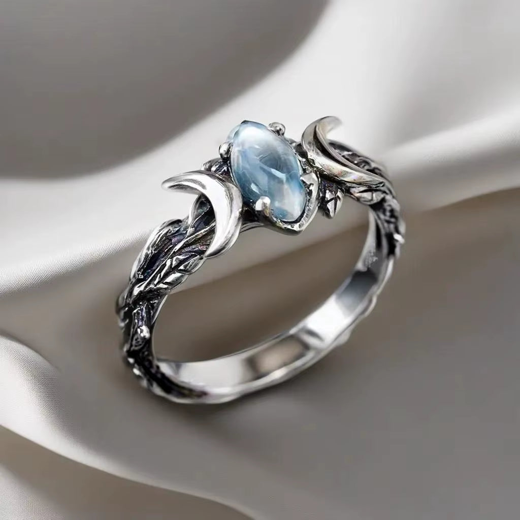 Vintage Natural Moonstone Ring Witchcraft Triple Moon Goddess Rings for Women Engagement Party Wedding Jewelry Anillos