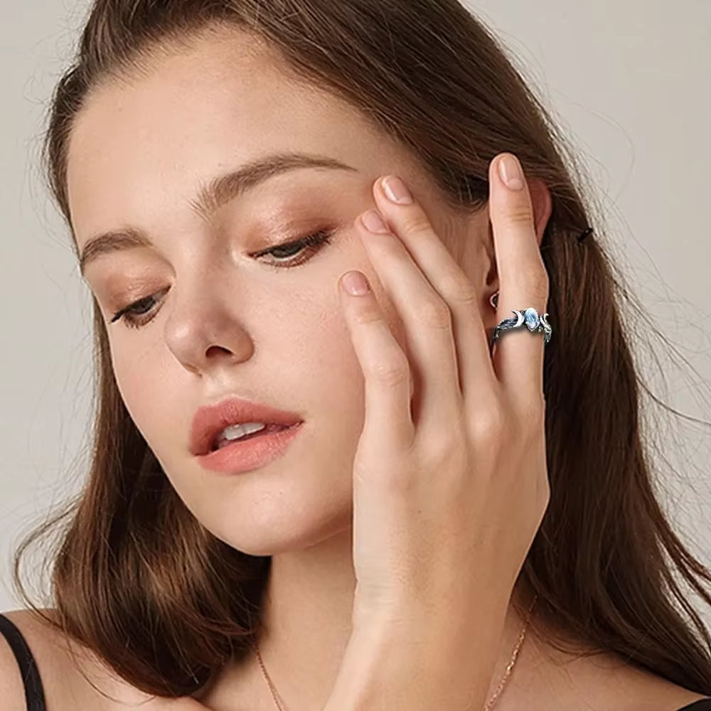 Vintage Natural Moonstone Ring Witchcraft Triple Moon Goddess Rings for Women Engagement Party Wedding Jewelry Anillos